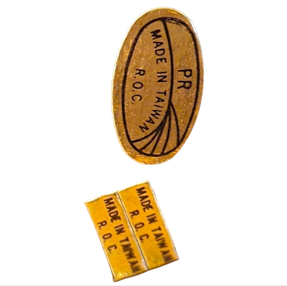 Vtg Sleigh Wooden & Brass Burgundy Green Holly Candy Planter - Picture 5 of 5